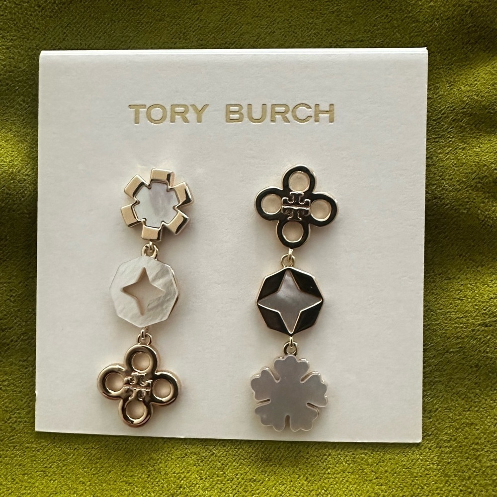 Tory Burch Earrings - Picture 5 of 7